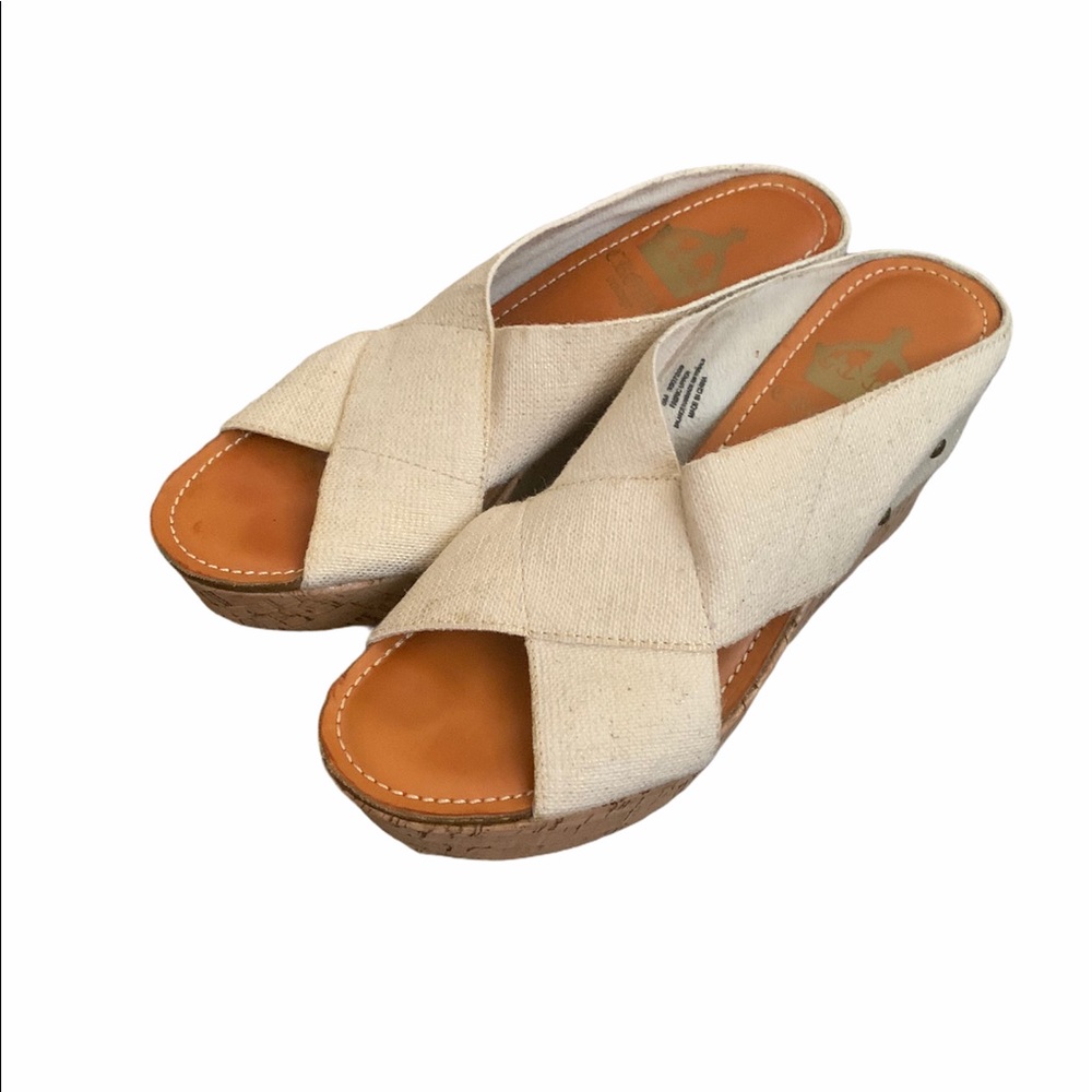 Crown Vintage Wedges